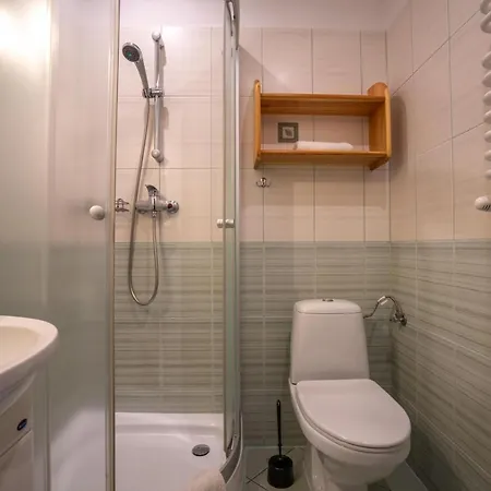 Pod Szrenica شكلارسكا بوريبا